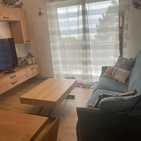 Escapade Vue Apartment *